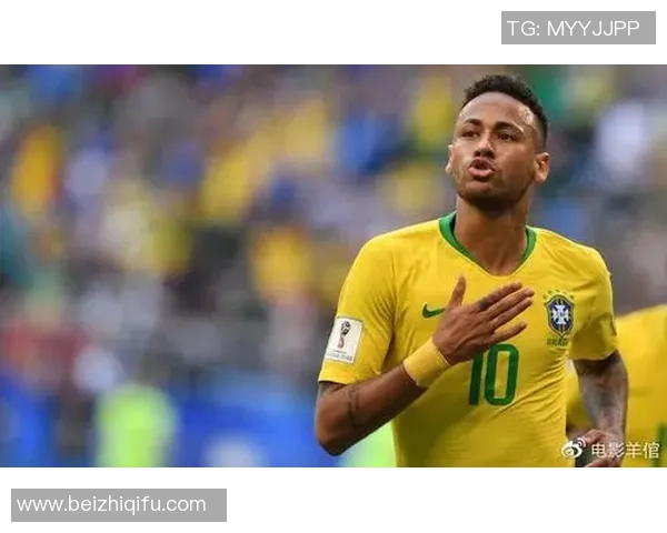 足球球星挂件收藏：展示明星风采，感受足坛激情与荣耀